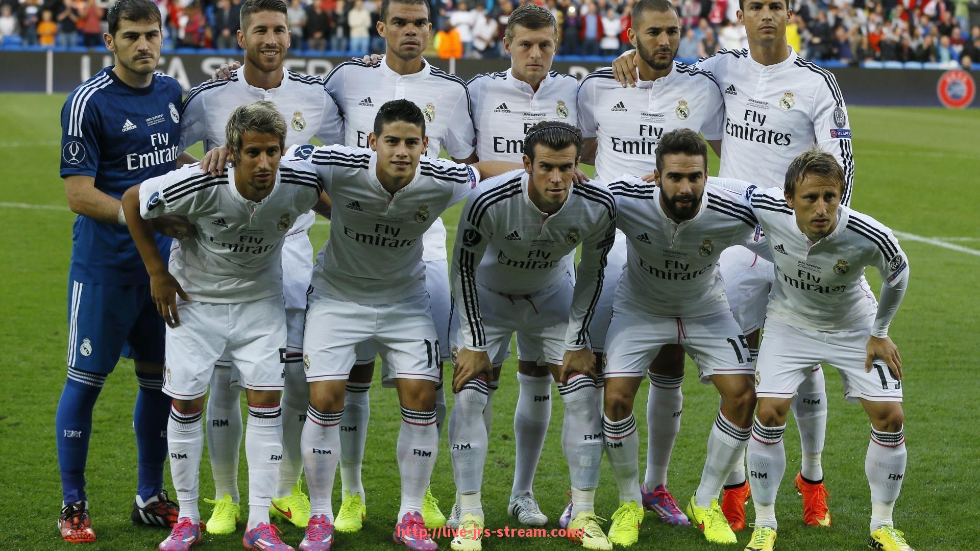 jrs直播-蝴蝶式健身器材的功能与使用技巧：详细介绍蝴蝶机等设备的使用方法与效果